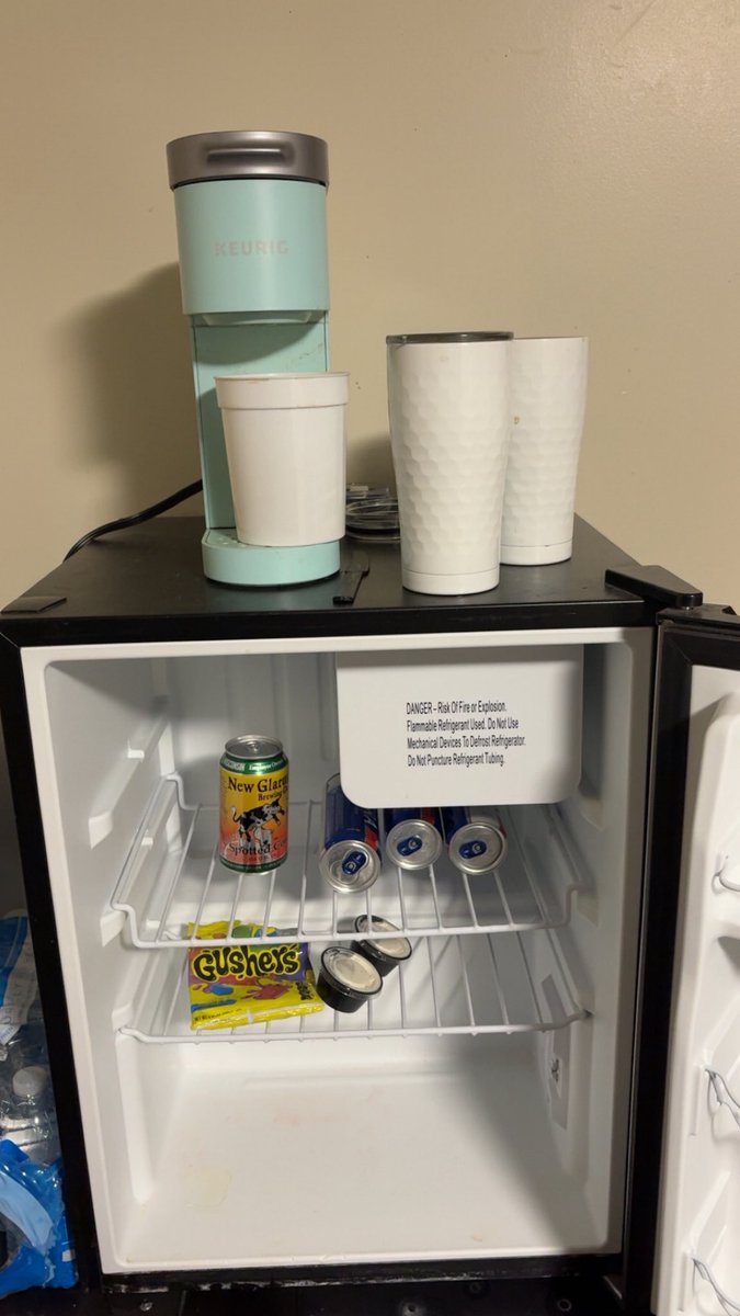 Charles85Wade's tweet photo. 44 follower mini fridge and coffee maker reveal #coldcuts https://t.co/OcDoD6XHB1