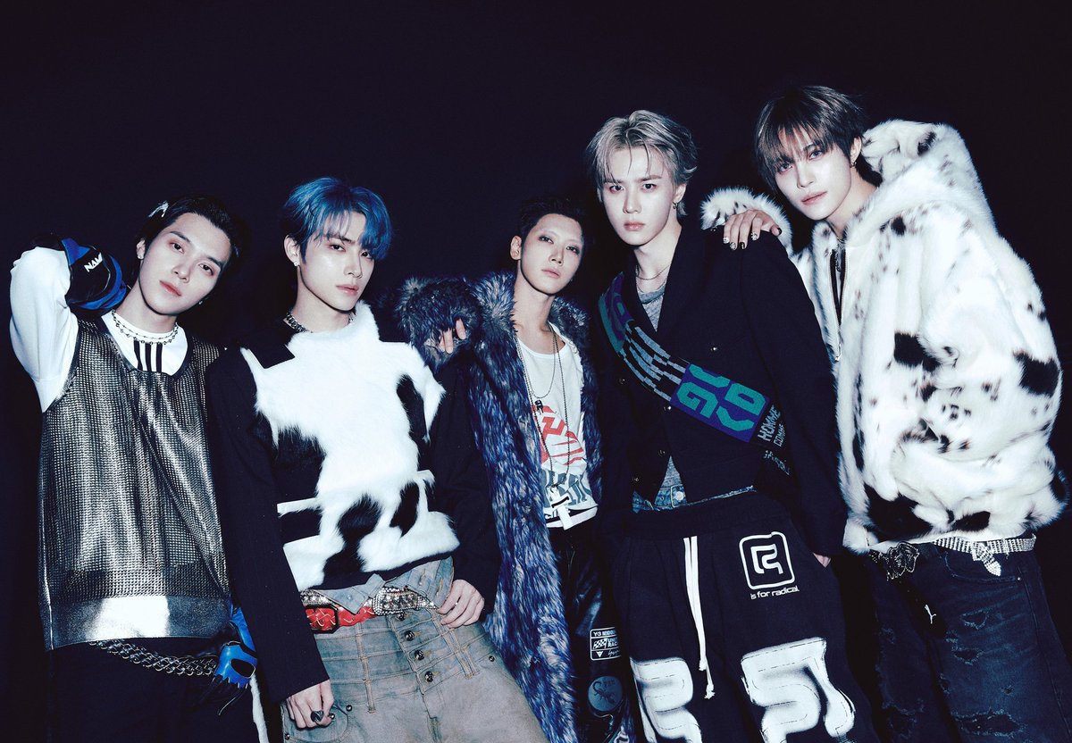 WayV Airlines ✈︎❄️ tweet media