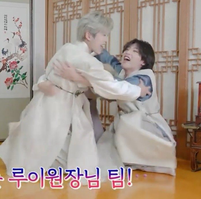 무진시 tweet media