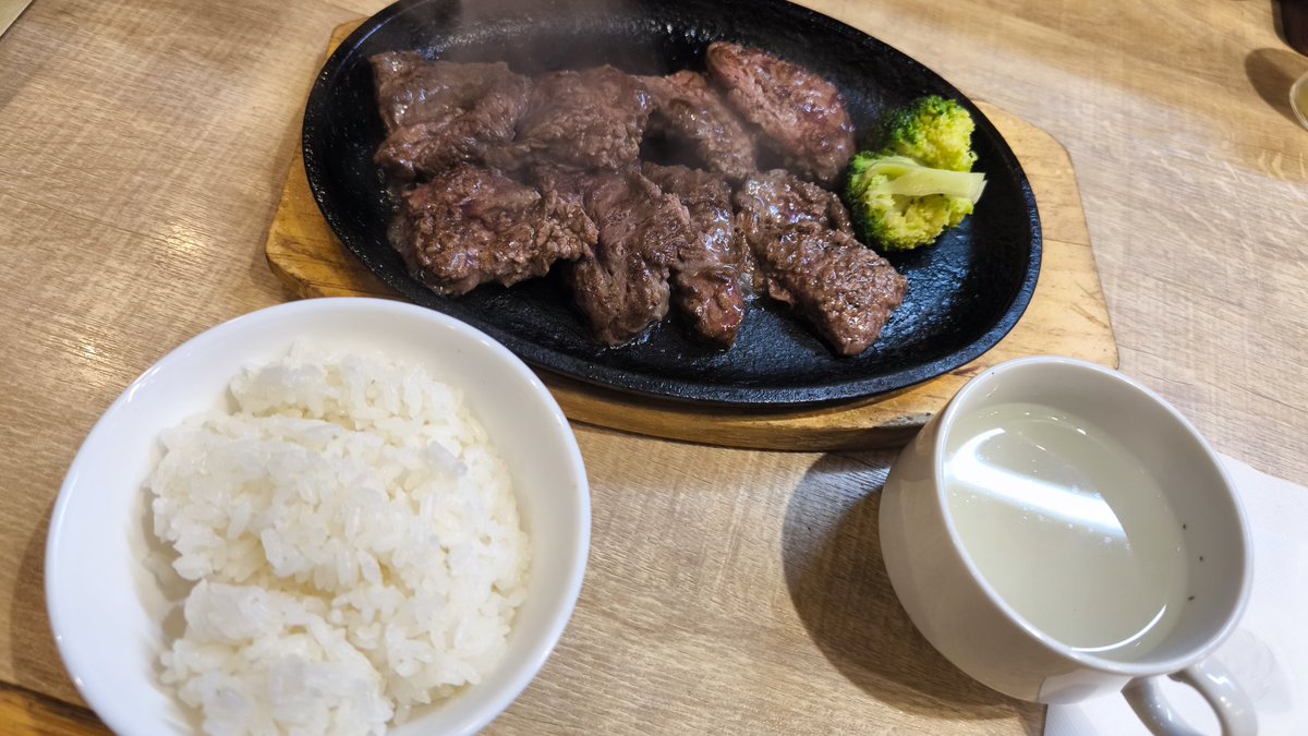 しろくま@シーズンイン🏍️✨ tweet media