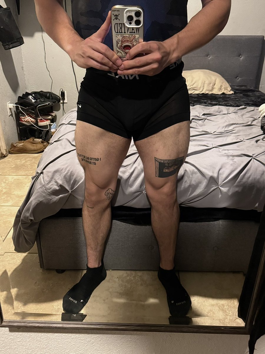 chris 🖤 tweet media