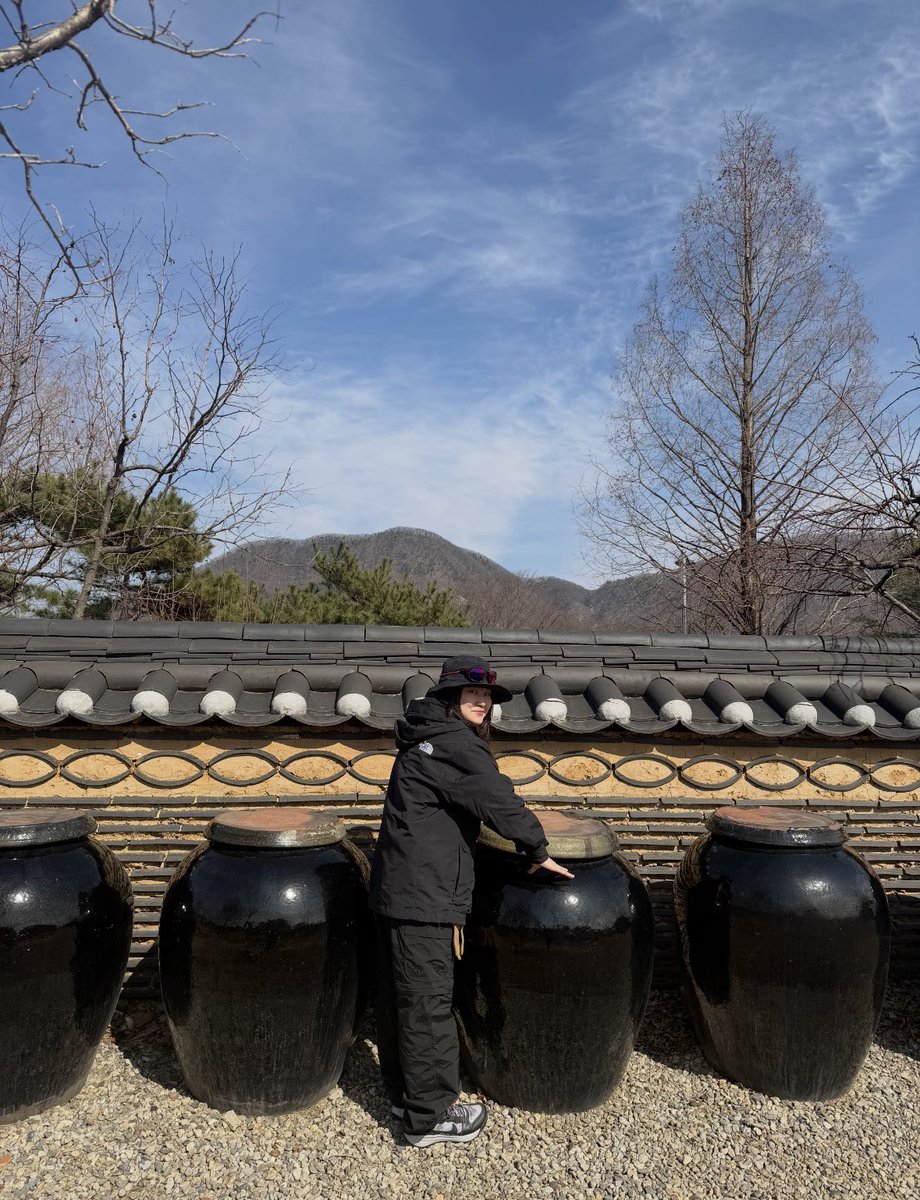 Vivienne tweet media