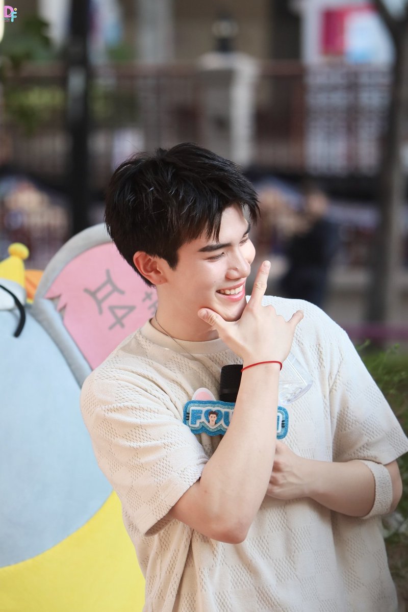 DaddyFourth's tweet photo. ผมหล่อไหมครับ มาม๊า
@tawattannn
#Fourthnattawat #โฟร์ทณัฐวรรธน์ https://t.co/Jgo3HmD7hN