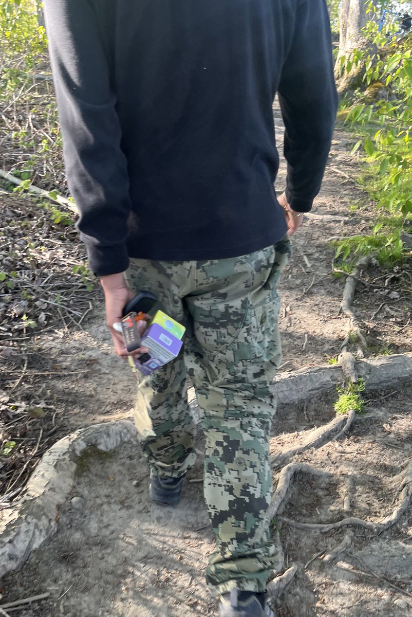 might have to start posting bc's again ... i miss u mr vape man

then he took me to his SECLUDEDD spot n started being weird asf😭😭