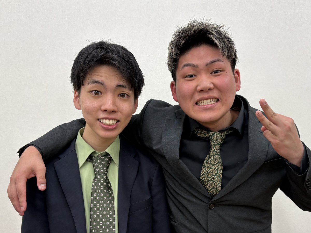4月より吉本興業所属となります、パライソというコンビのてんてんと申します！麦くんといっしょになんでもわんさかやっていくのでお仕事なんでもお願いします😙😙
⁡
初陣は4月8日 大ライブです！出番は夕方！詳細はDMください♪