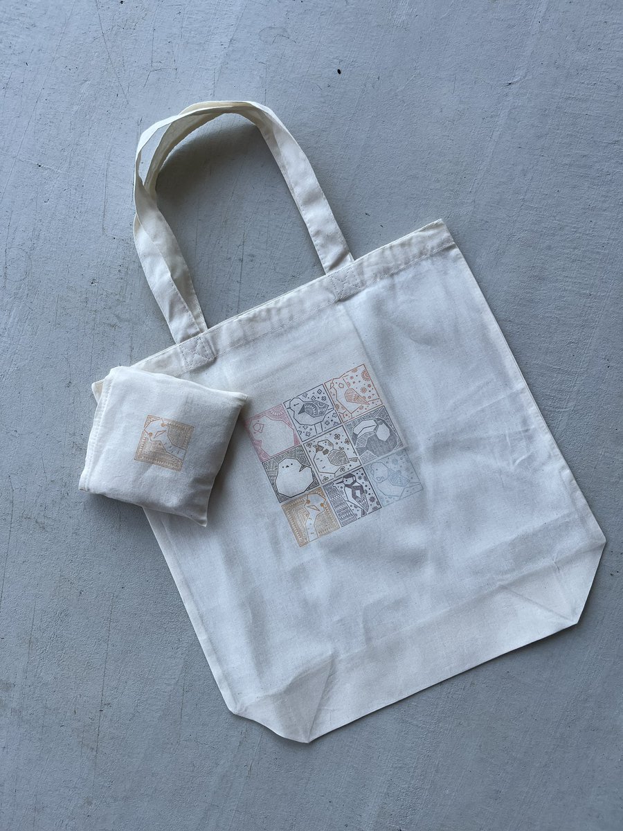 カラフル〜な鳥たち
全16種の鳥たちがランダムに配置
プリントしすぎて指がなんか変になってきた