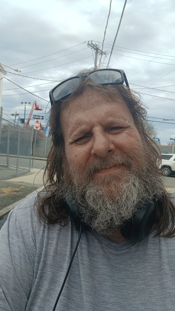 Robertaliston tweet media