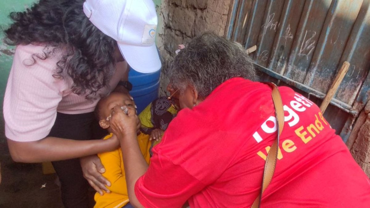WHOEthiopia's tweet image. @EPHIEthiopia &amp;amp; @WHO were pleased to host the @RotaryClub PolioPlus delegation during their field visits. 🙏 to Rotarians from 🇫🇷France &amp;amp; 🇧🇪Belgium for your continued support of #polio eradication efforts in 🇪🇹.
#VaccinesWork to deliver #HealthForAll! Together, we #EndPolio. 2/2