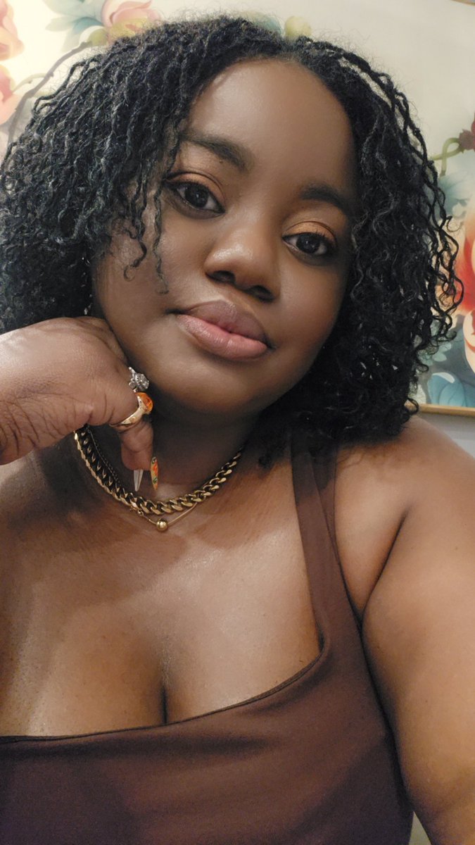 KimsMediaHouse tweet media