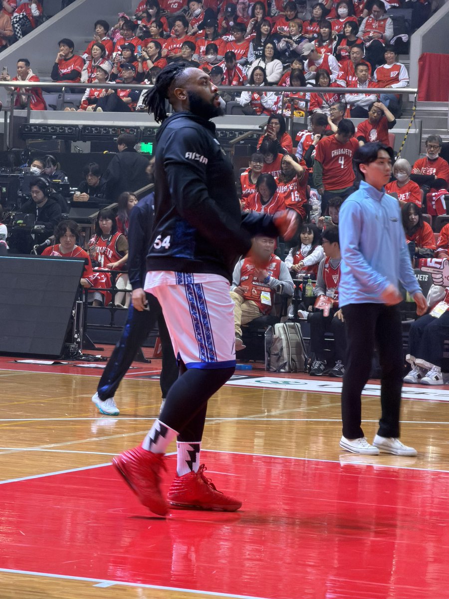 もるお tweet media