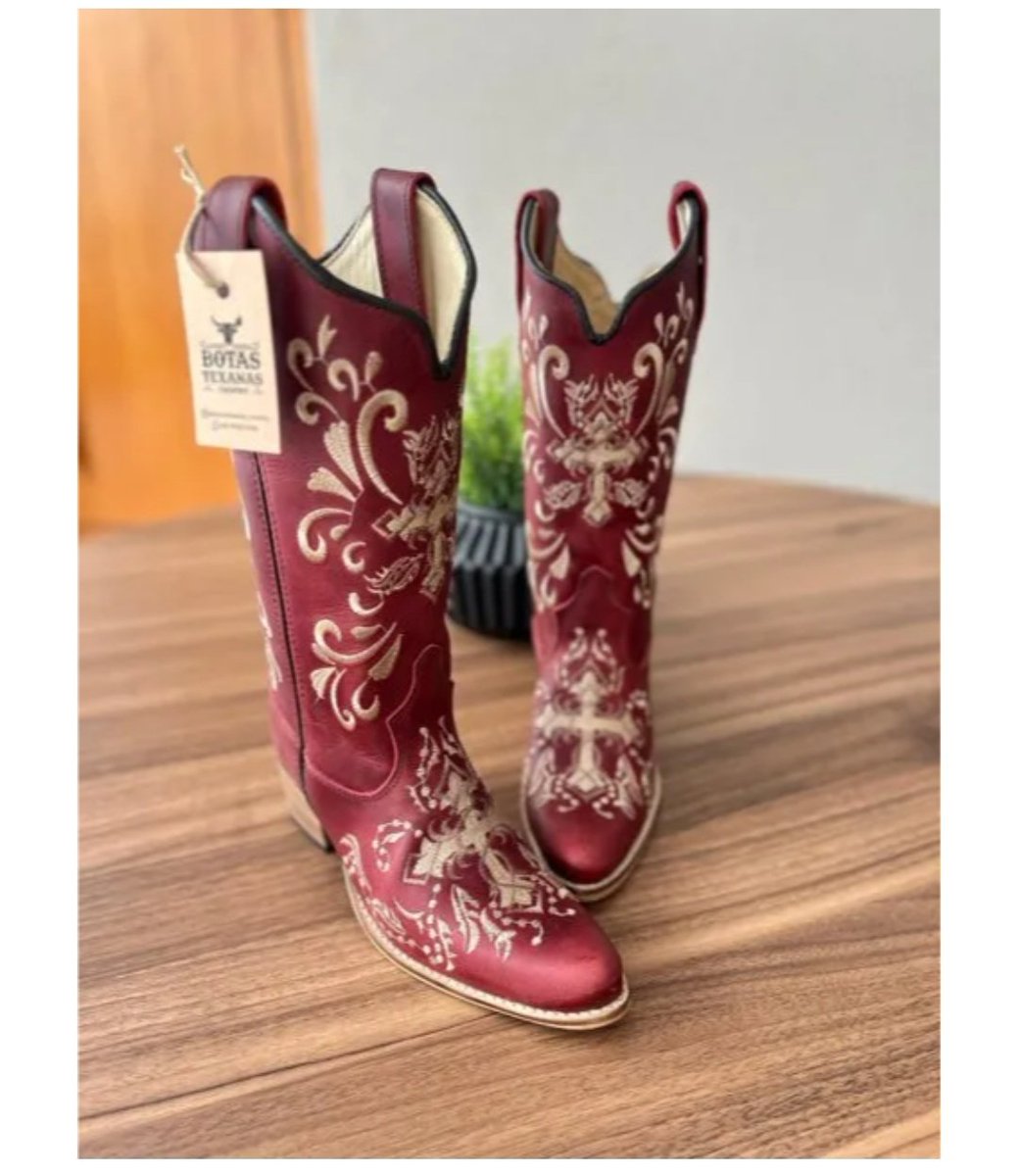 𝙻𝚊𝚗𝚊. 🍒 tweet media