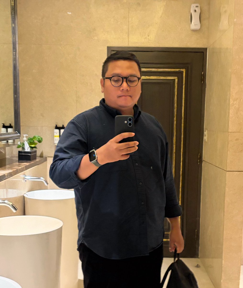 fat loaf 🍞 tweet media