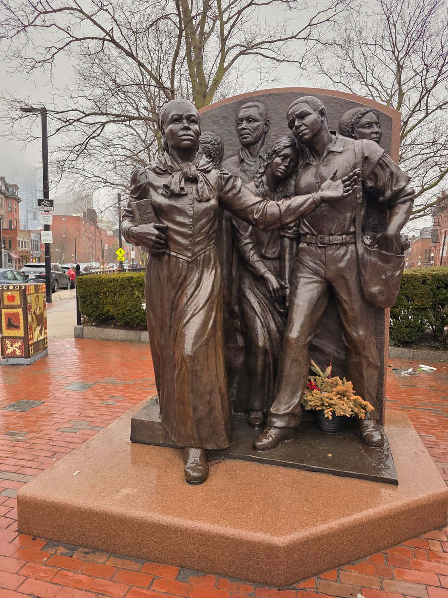 Only In Boston tweet media