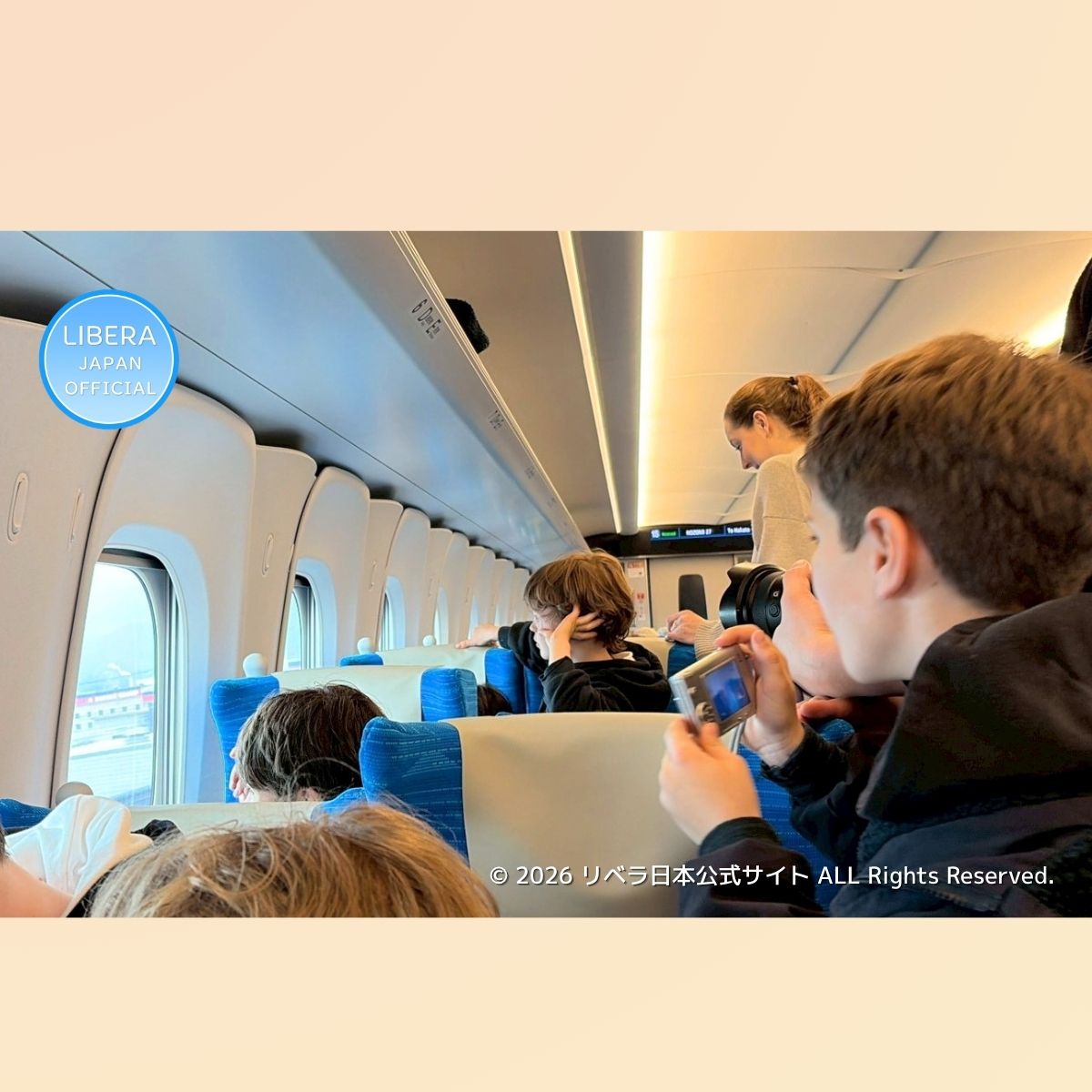 liberarecords's tweet image. 💖4/1 リベラ来日レポート💖

4月1日 移動日
大阪までは、新幹線で移動。
途中、富士山も見えました！
お昼は、和牛弁当が人気😀

#LIBERA #リベラ #リベラ来日