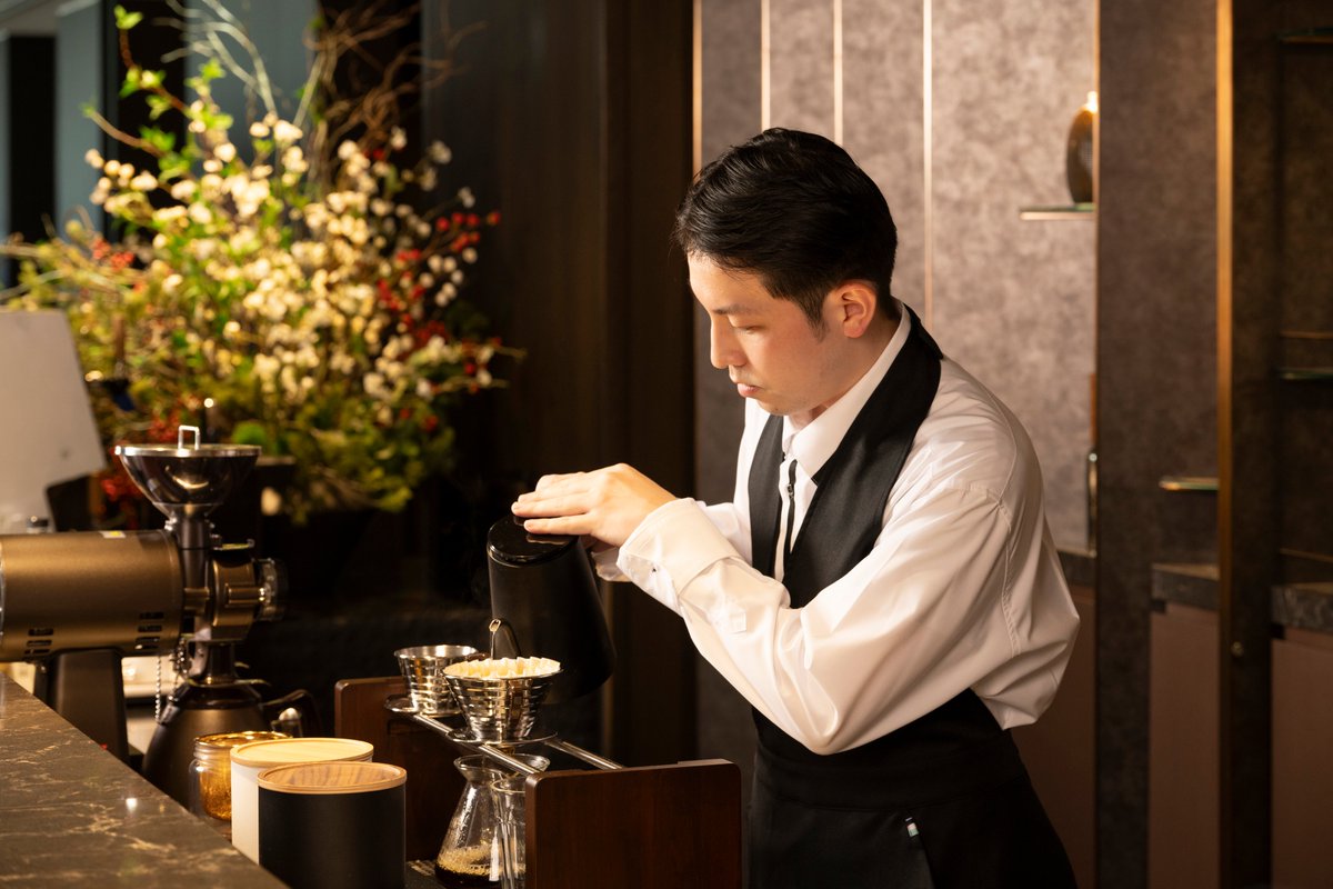 JTA_Official_jp's tweet photo. ☕わざわざ飲みたい一杯を！

やんばるコーヒーフェスにて
JAL/JTAブースが出展✈️💚
国際線ファーストクラスラウンジ限定豆を
ご提供いたします☕

ほか、JAL×JTA共同企画や抽選会など
お楽しみをご用意してお待ちしております🤝❤️‍🔥

📅日時：4月18日ー19日　 10時～16時
📍場所：なごあぐりパーク https://t.co/vXahEsTW24