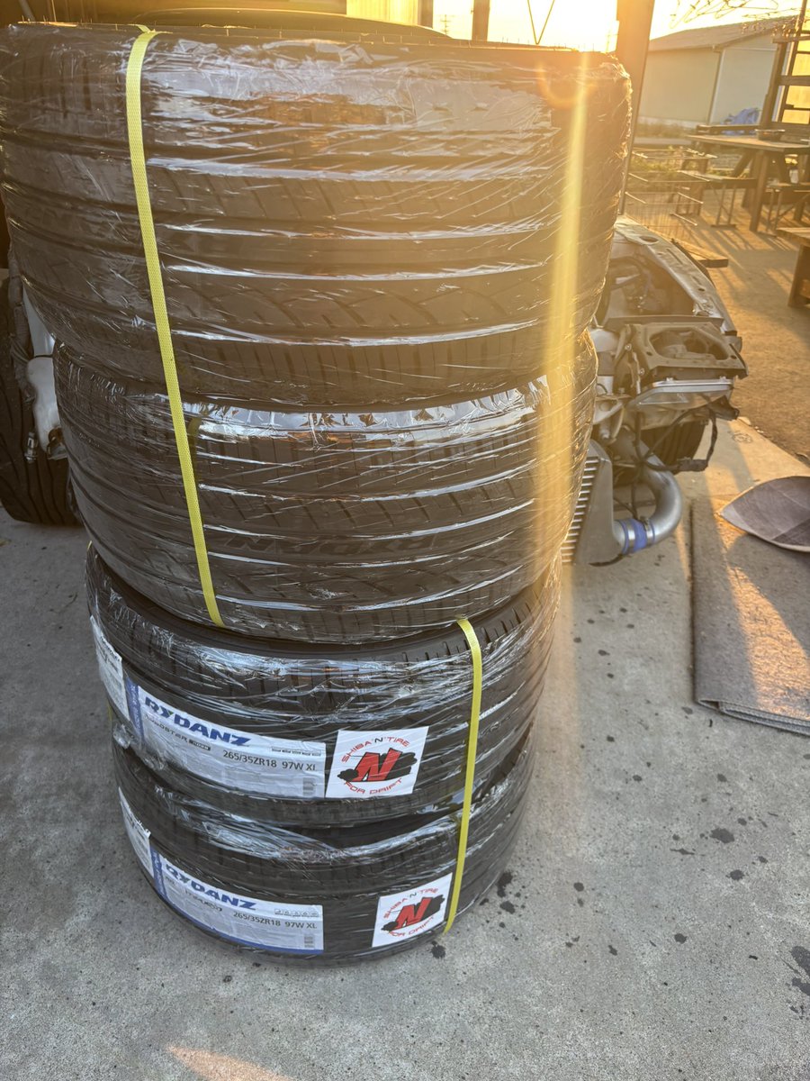 あいと tweet media