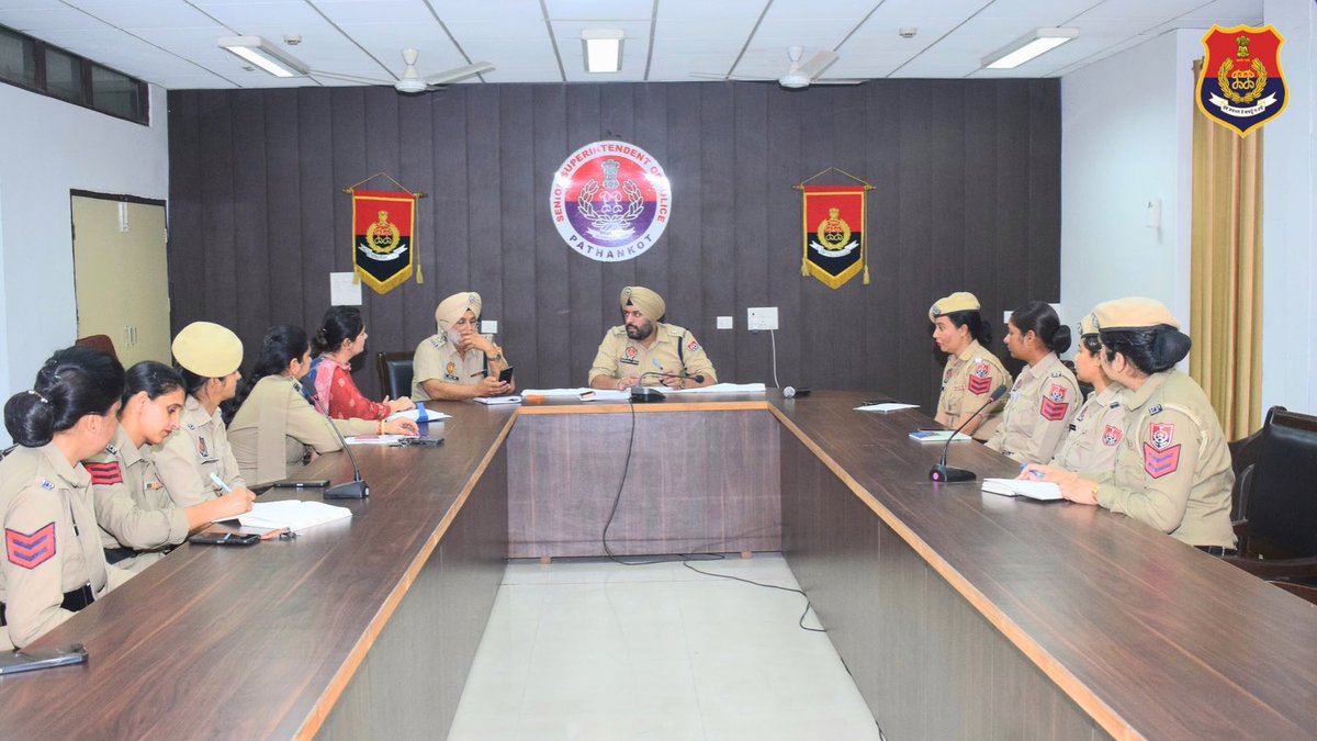 Pathankot Police tweet media