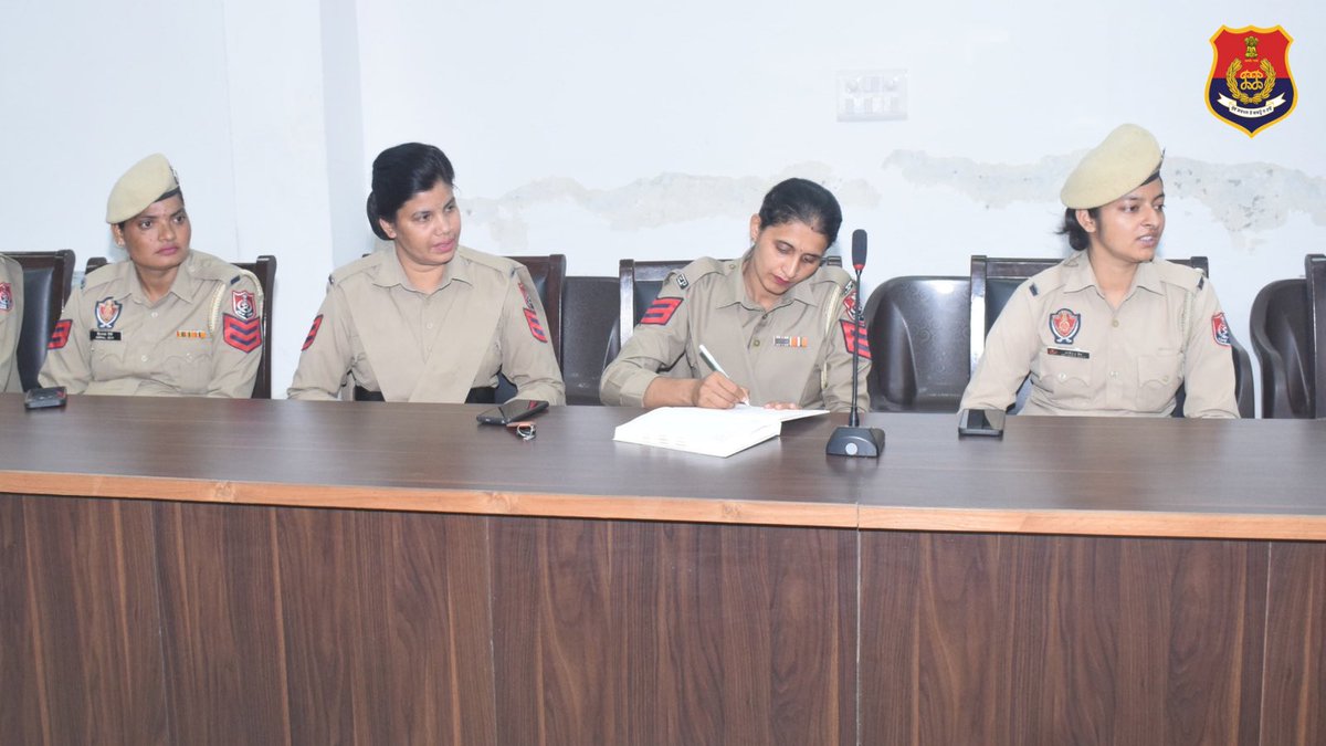 Pathankot Police tweet media