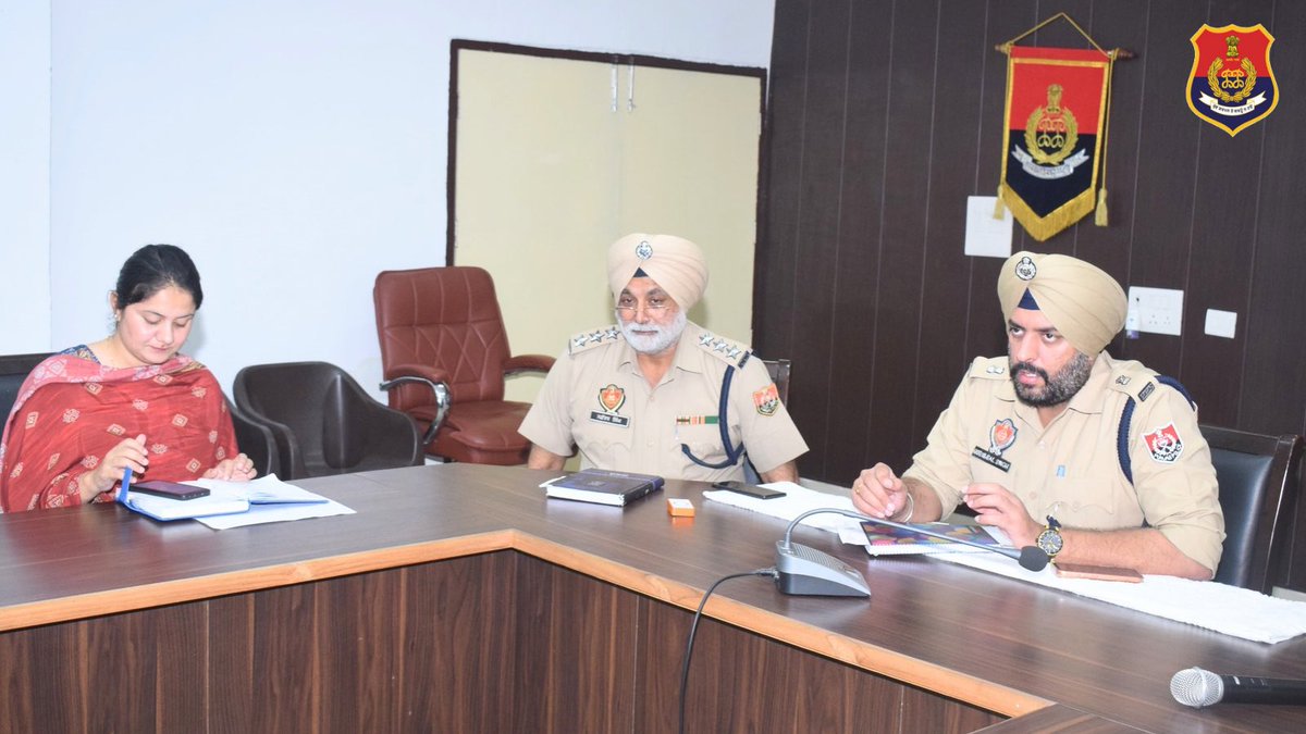 Pathankot Police tweet media