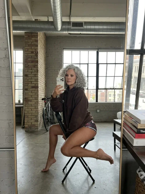 monicabrown1963's tweet photo. I could be waiting like this...but you just haven't made the move yet :( https://t.co/ImuAbwb89K