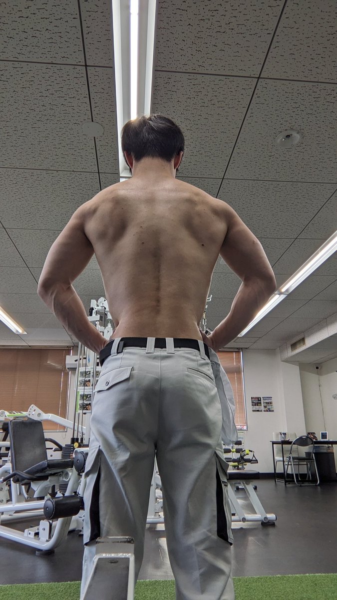 タイト tweet media