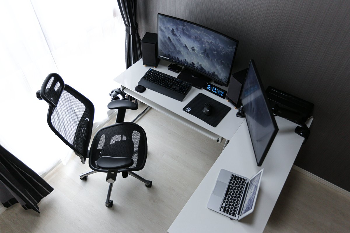 ぶらっく tweet media