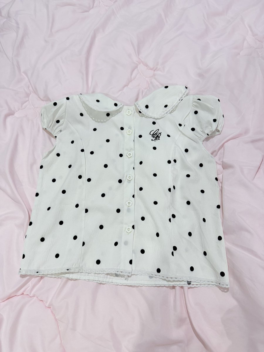 h3llo1471's tweet photo. เสื้อ cookies bear ไม่มีตำหนิ ราคา 130 รวมส่งค่ะ🐰🎀#ส่งต่อเสื้อผ้า #ส่งต่อเสื้อผ้ามือสอง #ส่งต่อvghbkk #vghbkk #ส่งต่อstylistshop #ส่งต่อcintage #โล๊ะตู้ #โล๊ะเสื้อผ้า #cintageshop #chuuchop #stylistshop #ส่งต่อrika #ส่งต่อbeming https://t.co/Xi3JFpOxAi