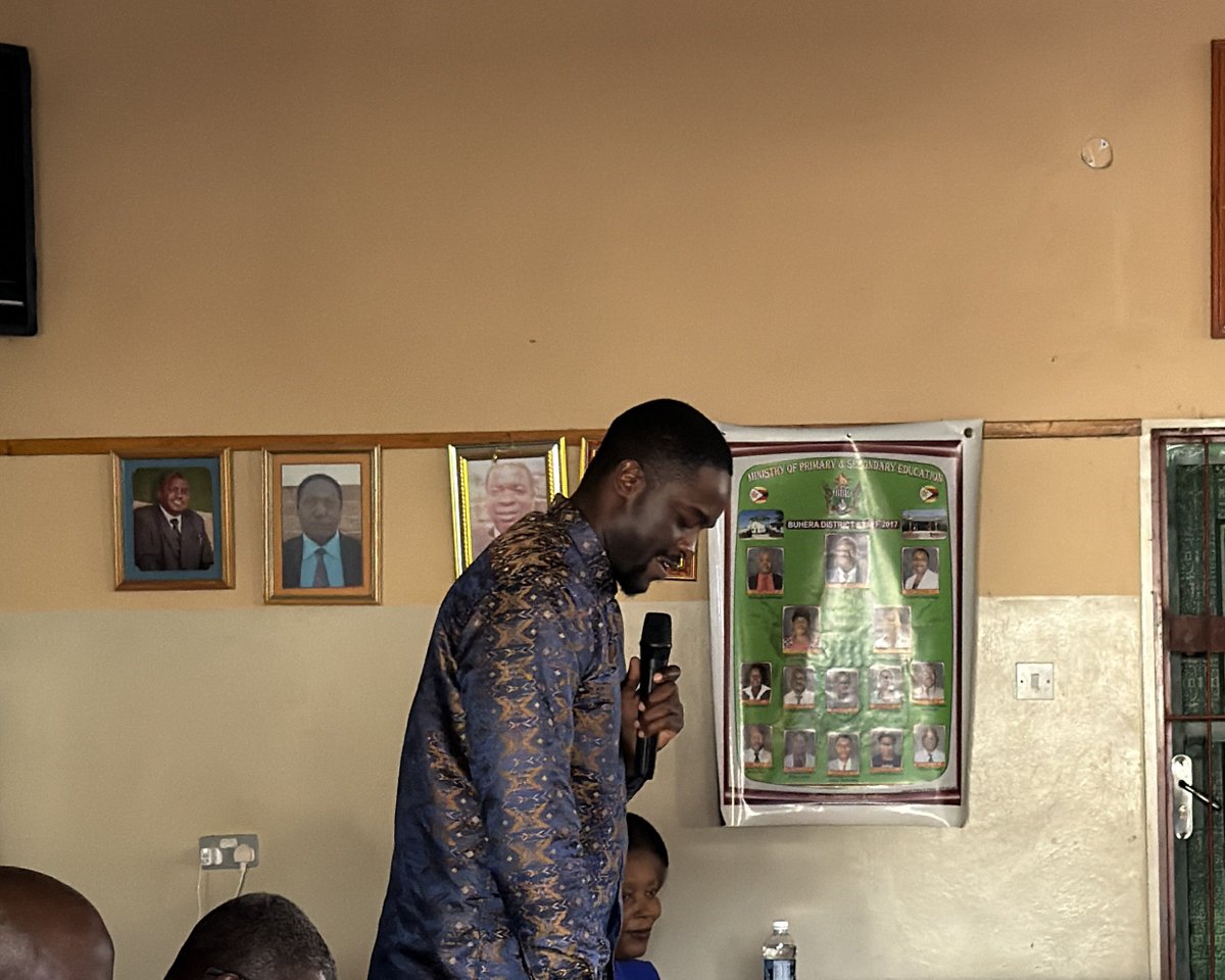 Çharmaine Ropafadzo tweet media