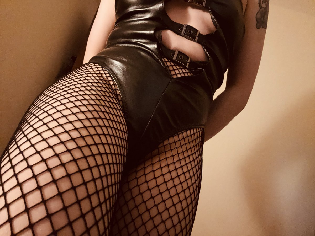 ♱ Goddess Foxi ♱ tweet media
