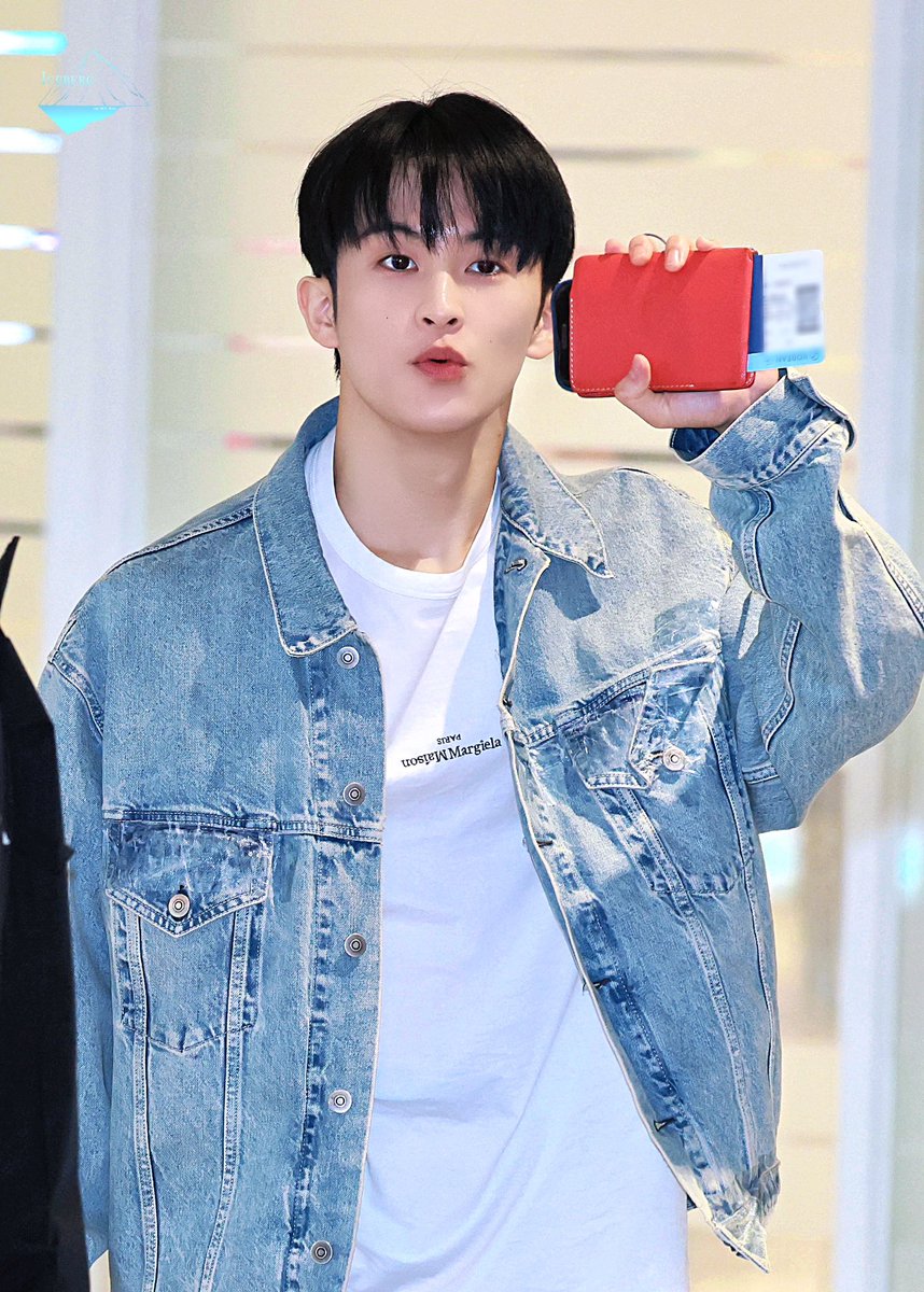 𝐈𝐜𝐞𝐛𝐞𝐫𝐠 tweet media