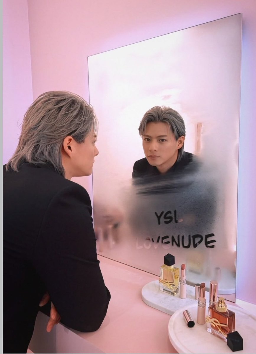 鏡越しの紫耀く
めちゃくちゃ好き！
#ShoHirano #YSLbeauty