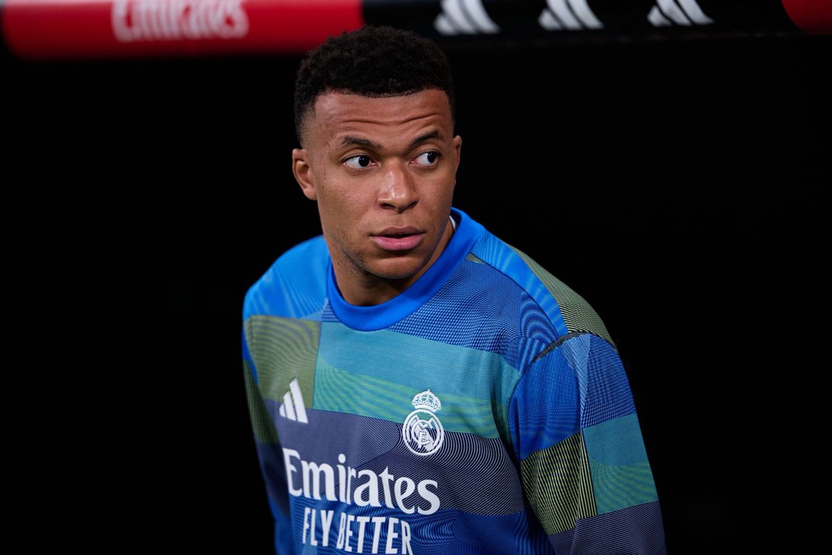 Vibes Foot tweet media