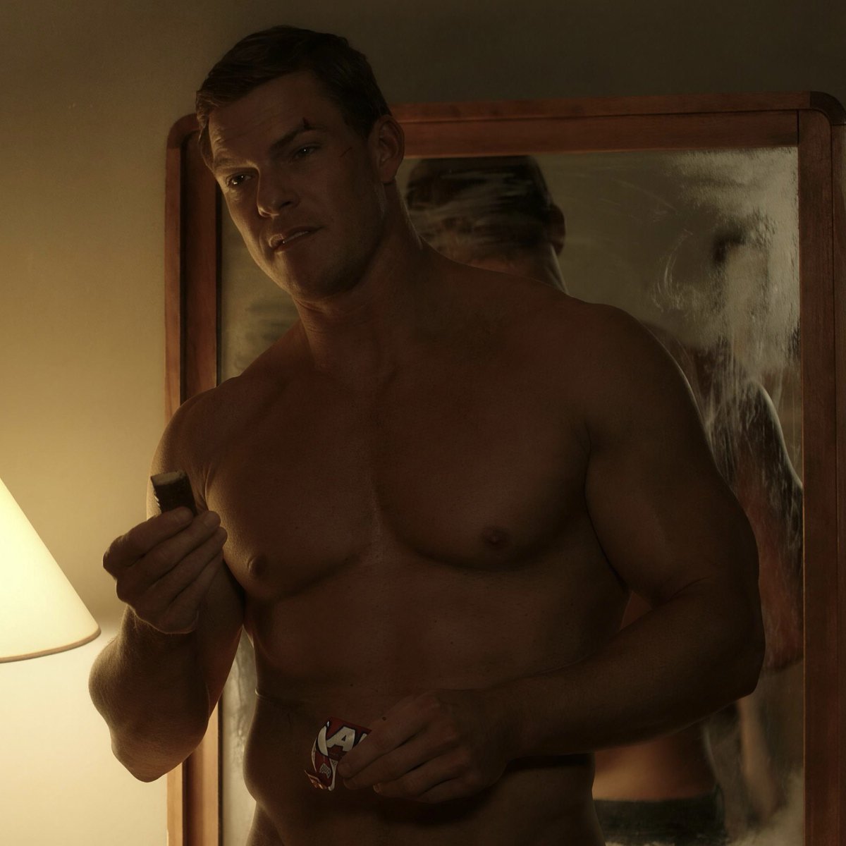 Alan Ritchson in ‘REACHER’