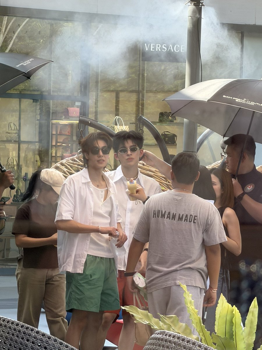 iahmik578's tweet photo. แดงเขียว เฟี้ยวสุดๆ!!! ❤️💚#SPOBKKxPondPhuwin https://t.co/9CmPglnVH1
