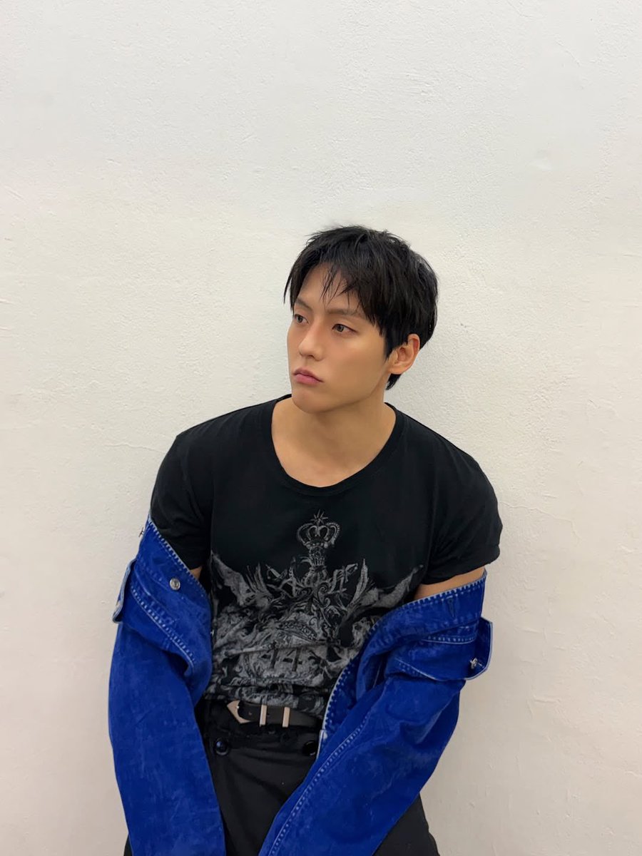 BellII29's tweet photo. 260402 #허타람찌 인스타게시물

27살 같대요😛 https://t.co/CUVKP9lGPB