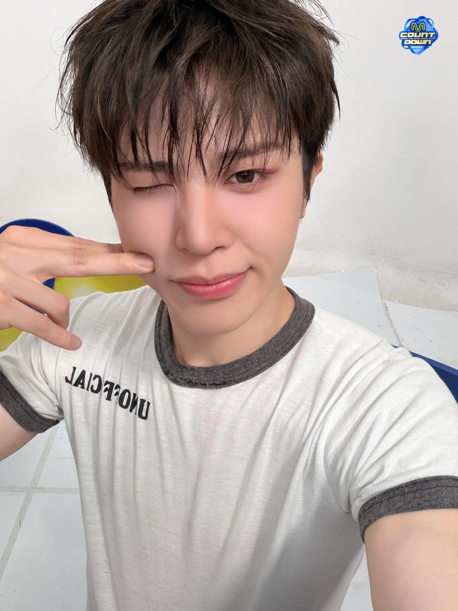 M COUNTDOWN tweet media