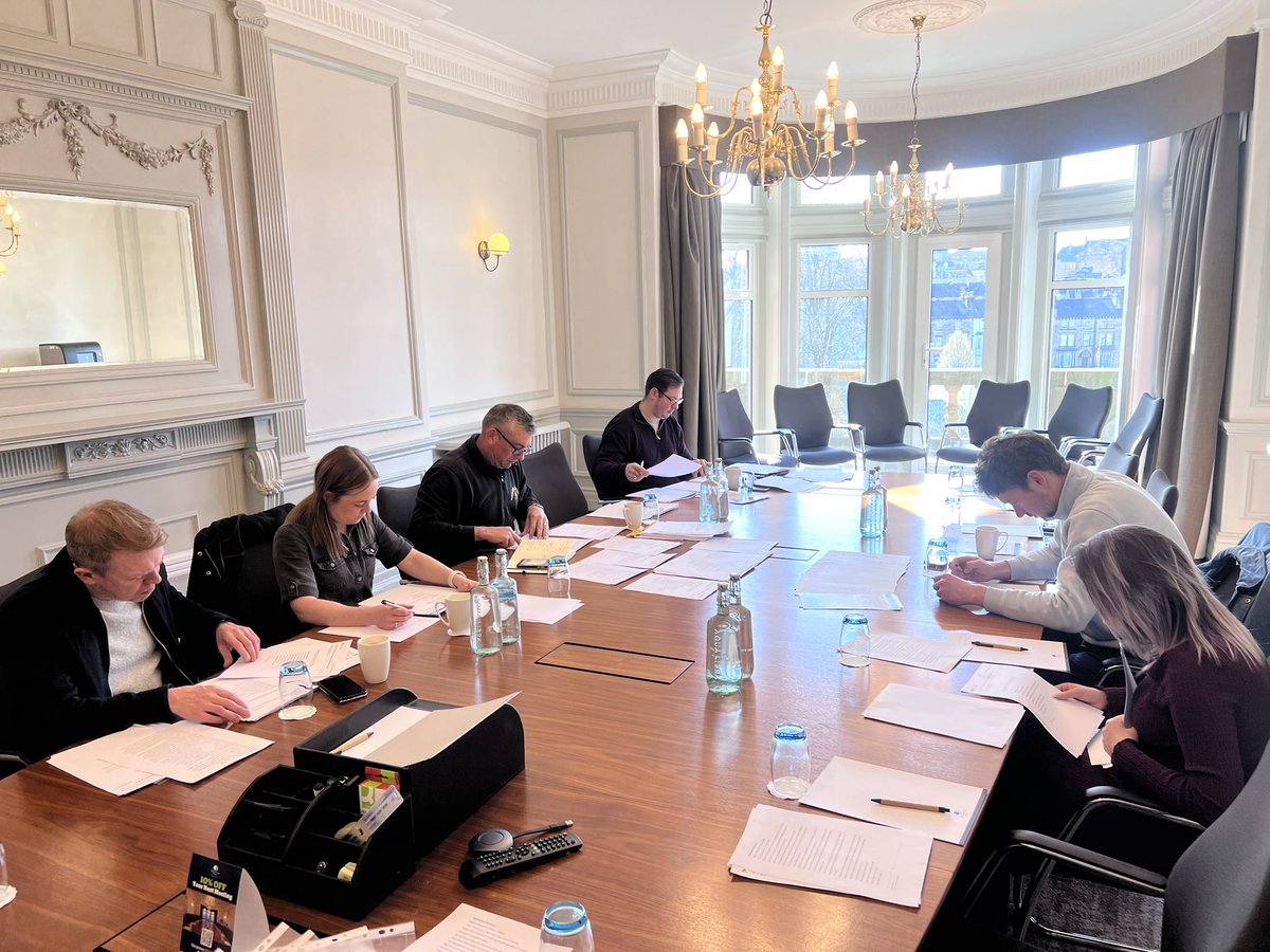 simon cotton tweet media