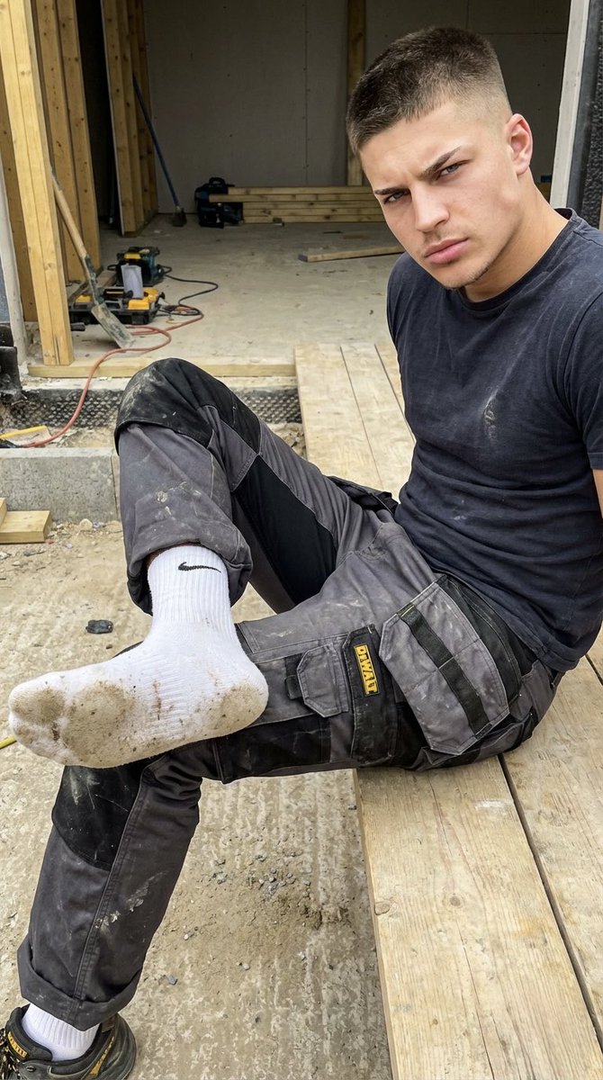 LadsInWhiteSox's tweet photo. Get down and lick the boots, then sniff the socks!
#Chav #Scally #Alpha #Tradie #Findom #Sneakers #Trainers #Boots #Nike #Adidas #Vans #Whitesocks #Socks #GaySocks #Gay #GayMan #Man #Men #GayFetish
#SneakerPorn #InstaGay #Dominate #PayPig #Jock #BadBoy #SmellySocks
#SocksFetish https://t.co/Qhr6oBTBFK