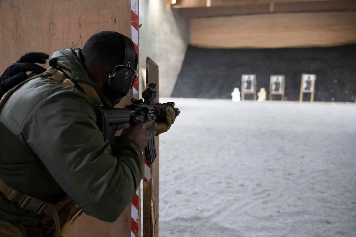 4RCh_Gap's tweet image. Former ceux qui formeront demain.

Nos sous-officiers, formés à l’ISTC NG, sont prêts à transmettre leur savoir.

👉 La qualité clé d’un bon moniteur ISTC ?

#Formation #ISTC #TroupesDeMontagne #Leadership