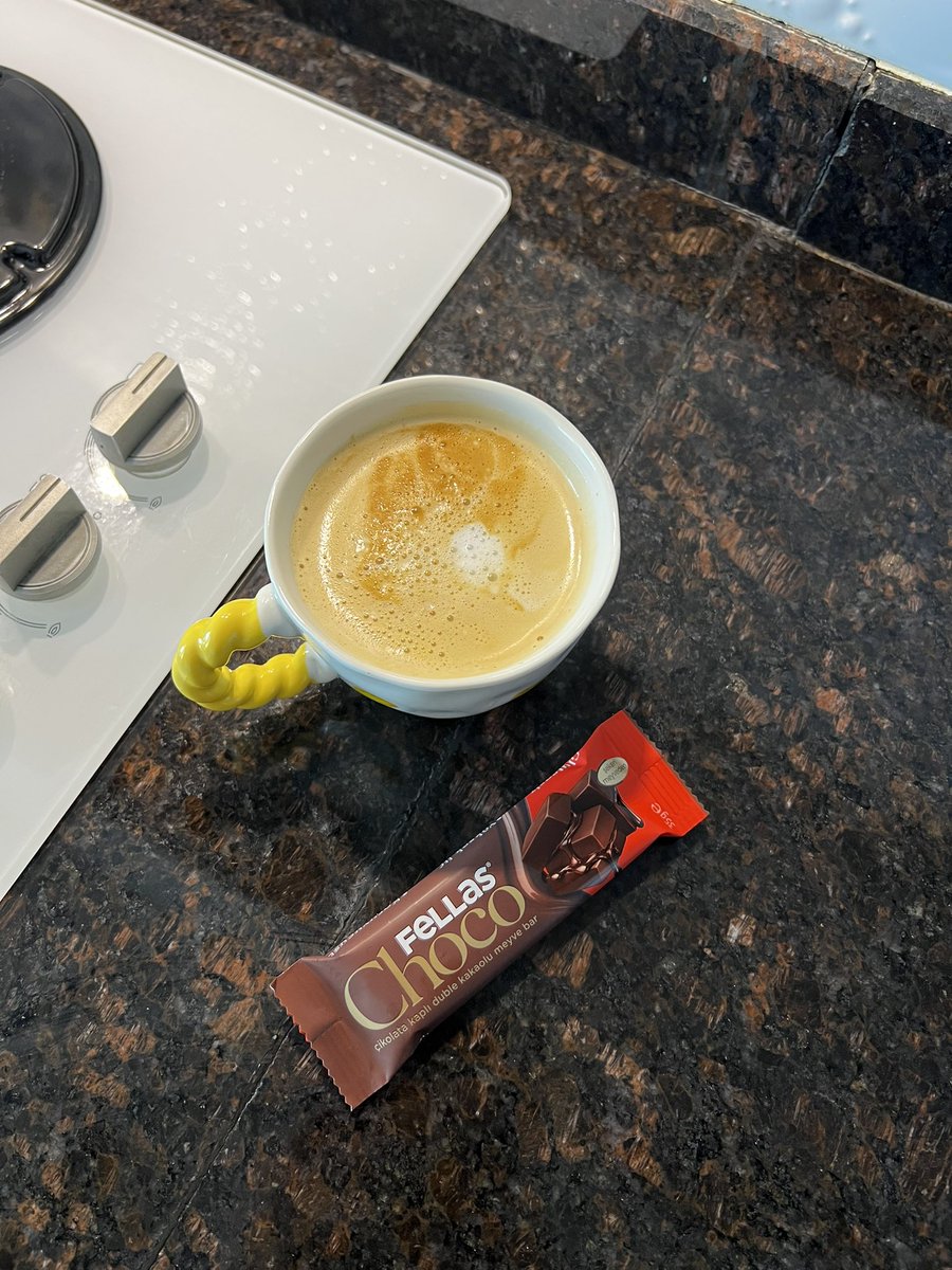 güldoş💋 tweet media