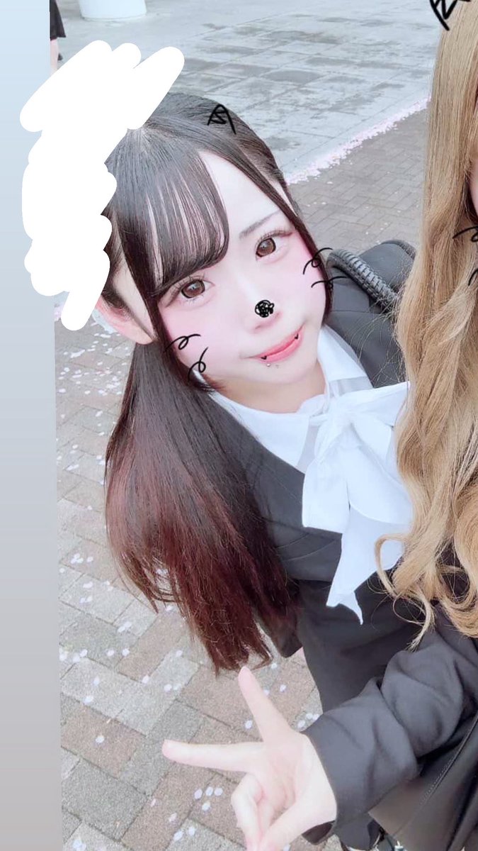 あむ tweet media