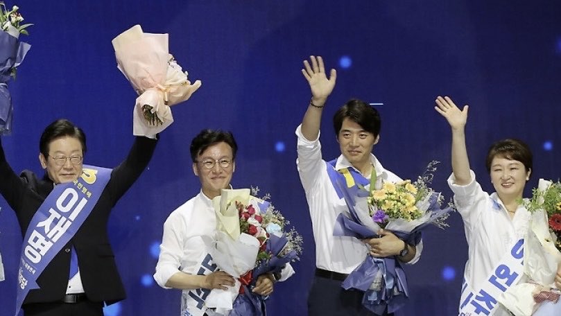 으른이 tweet media