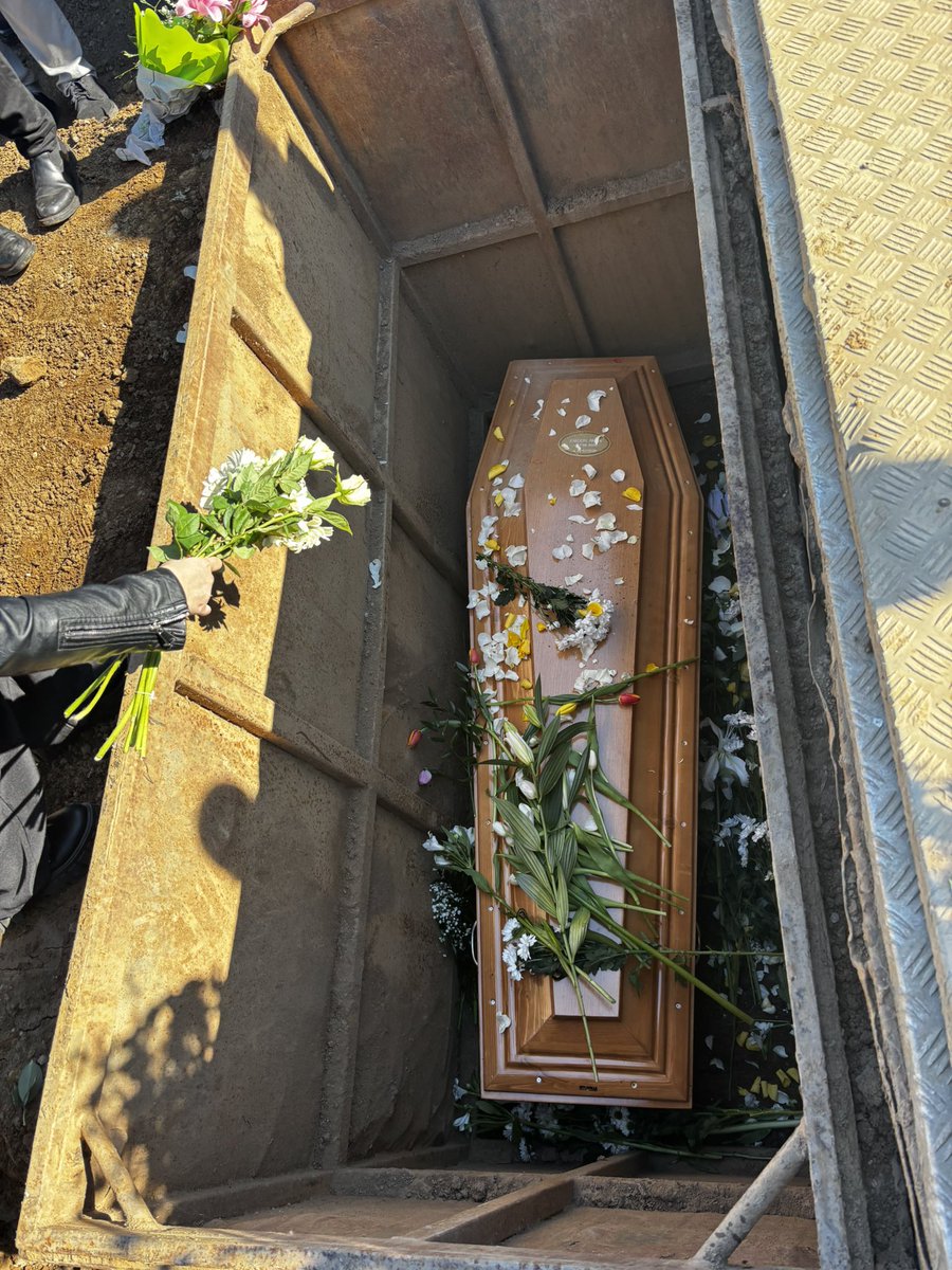 تماس شبانه tweet media