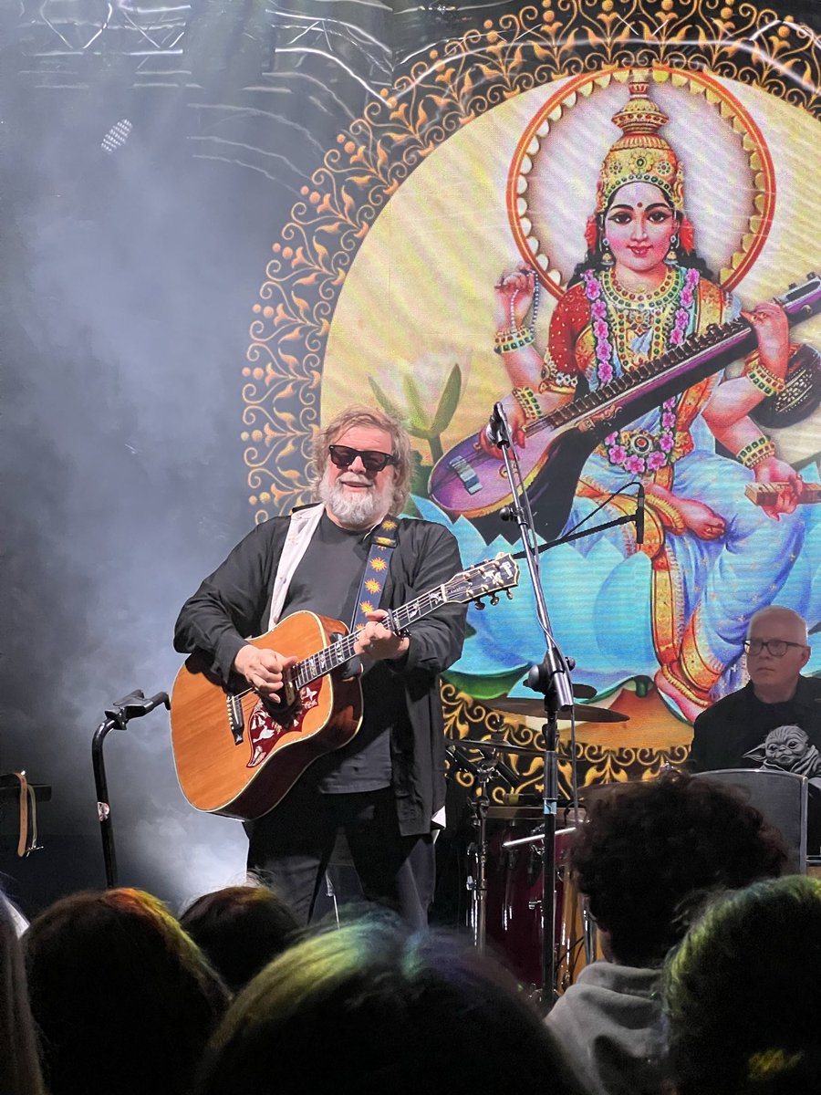 Виртуозный полиглот tweet media