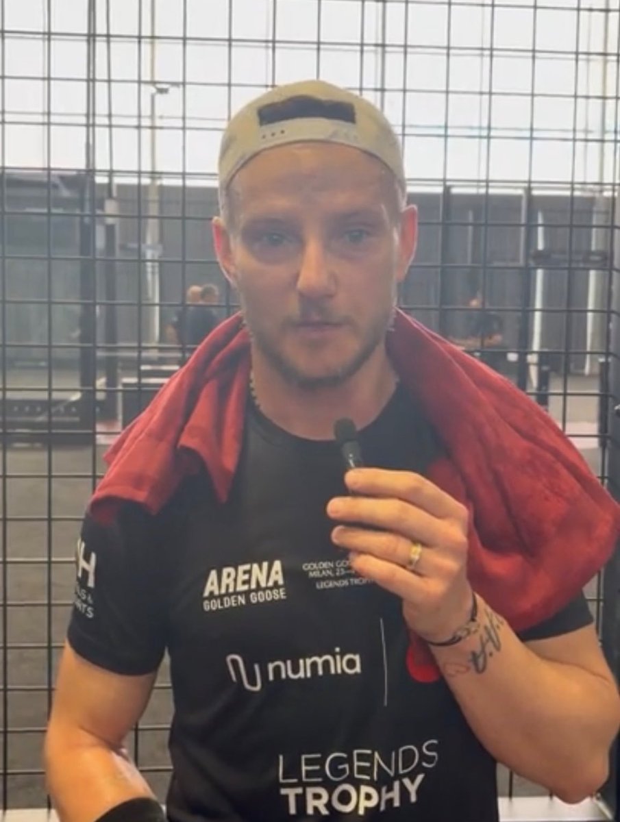 FCB World tweet media