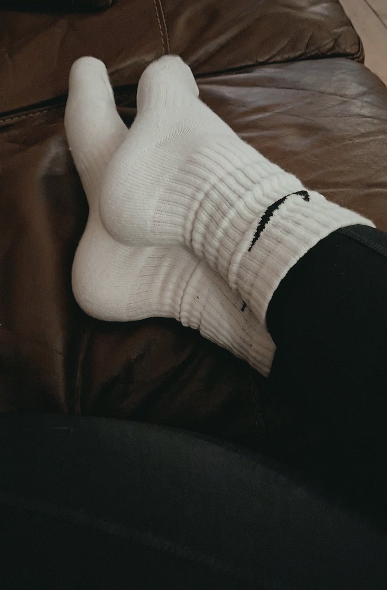 Goddess-Bambi tweet media