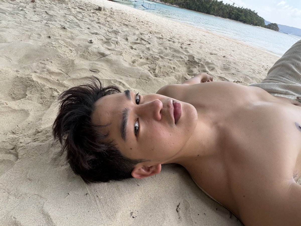 Kennnnito tweet media