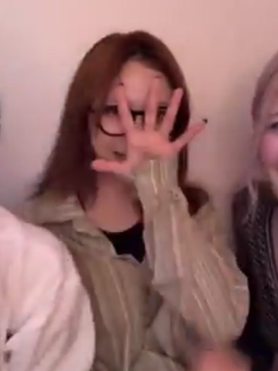 Billlie Base tweet media