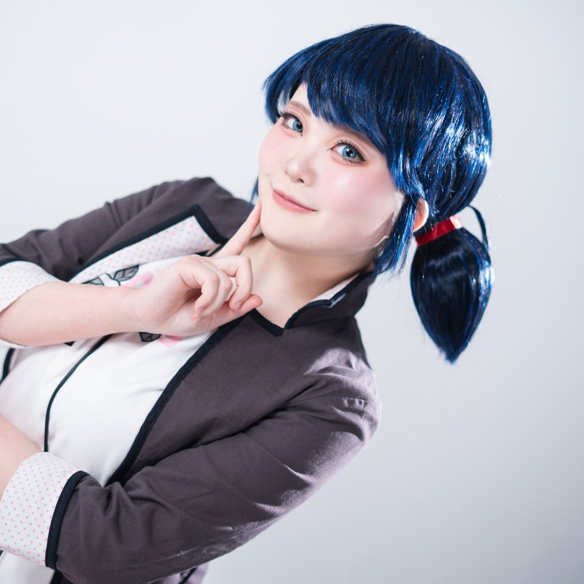 #新しいプロフィール画像

マリにした～‼🌸これはアリスがよくするポーズ
ポーズのバリエなくなっちゃって、かわいい少女キャラのポーズ思い出して拝借させてもらってた