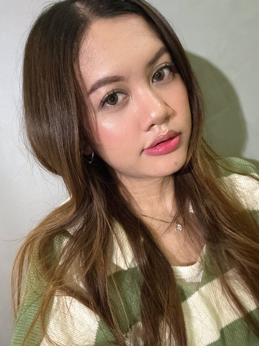 looollaby's tweet photo. ✨me and my brown softlens against the world✨

top tier warna softlens yang PALING AMAN DAN COCOK dipake kapanpun, mau dipake daily atau special occasions mah GASS AJA😍👍🏻 https://t.co/JoOPS7AdGV